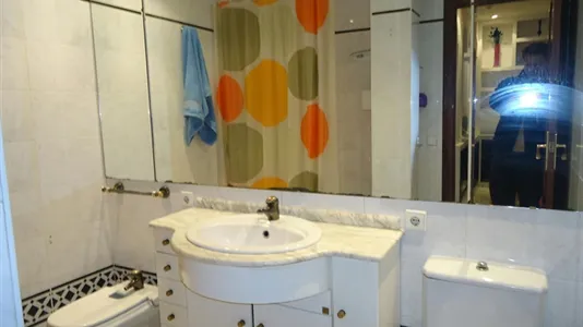 Rooms in Córdoba - photo 10