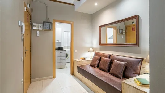 Apartments in Barcelona Ciutat Vella - photo 2