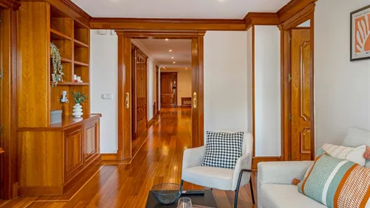 Rooms in Madrid Chamartín - photo 9