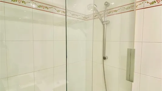 Rooms in Madrid Salamanca - photo 5