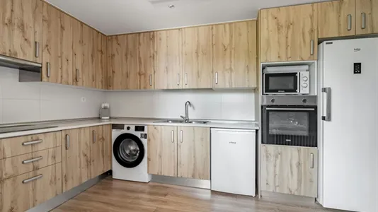 Rooms in Pozuelo de Alarcón - photo 9