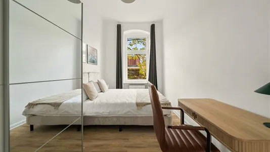 Apartments in Berlin Neukölln - photo 4