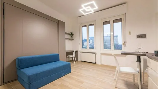 Apartments in Milano Zona 5 - Vigentino, Chiaravalle, Gratosoglio - photo 2