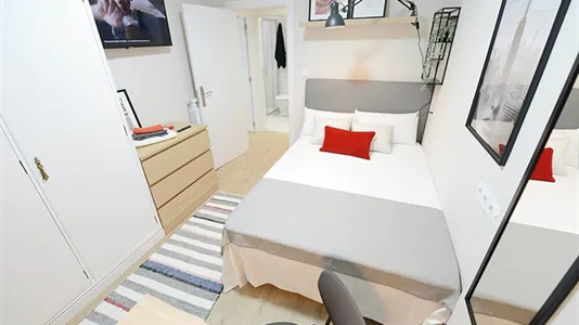 Rooms in Bilbao - photo 4