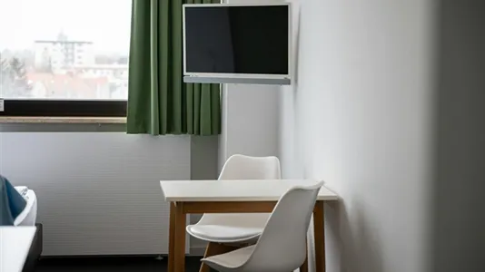 Apartments in Munich Moosach - photo 6