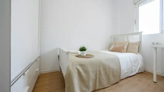 Rooms in Tavernes Blanques - photo 2