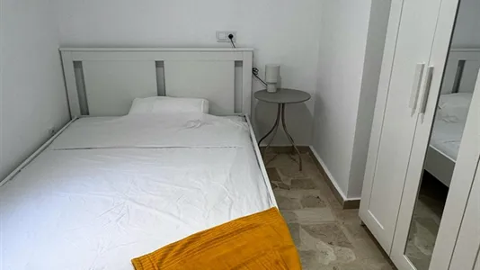 Rooms in Jaén - photo 5