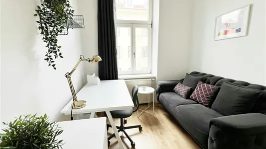 Rooms in Vienna Favoriten - photo 5