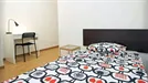 Room for rent, Barcelona Ciutat Vella, Barcelona, &lt;span class=&quot;blurred street&quot; onclick=&quot;ProcessAdRequest(12140537)&quot;&gt;&lt;span class=&quot;hint&quot;&gt;See streetname&lt;/span&gt;[xxxxxxxxxxxxx]&lt;/span&gt;