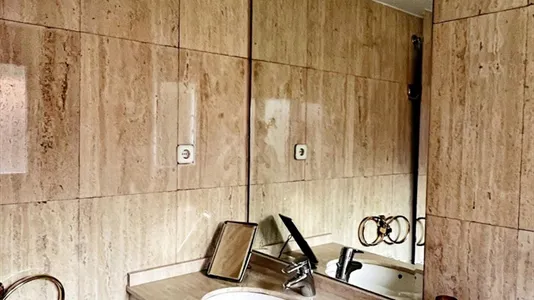 Rooms in Madrid Hortaleza - photo 9