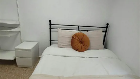 Rooms in Godelleta - photo 2
