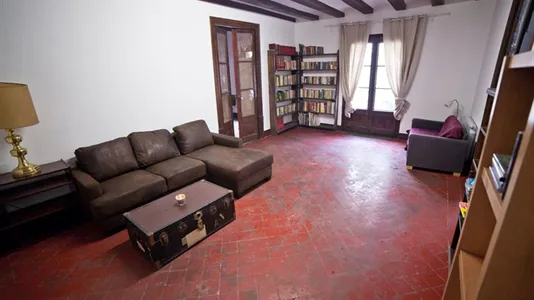 Rooms in Barcelona Ciutat Vella - photo 7