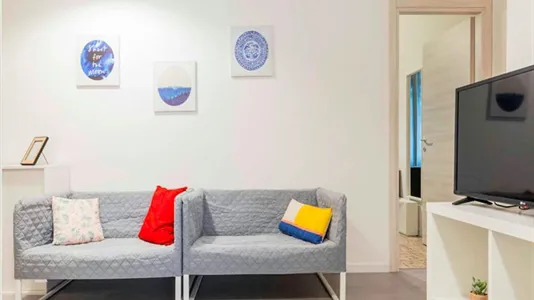 Rooms in Milano Zona 8 - Fiera, Gallaratese, Quarto Oggiaro - photo 8