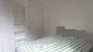 Room for rent, Turin, Piemonte, &lt;span class=&quot;blurred street&quot; onclick=&quot;ProcessAdRequest(7734883)&quot;&gt;&lt;span class=&quot;hint&quot;&gt;See streetname&lt;/span&gt;[xxxxxxxxxxxxx]&lt;/span&gt;
