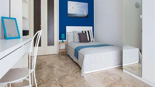 Rooms in Milano Zona 8 - Fiera, Gallaratese, Quarto Oggiaro - photo 4