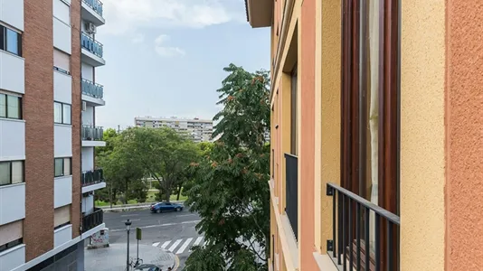 Apartments in Valencia Extramurs - photo 8