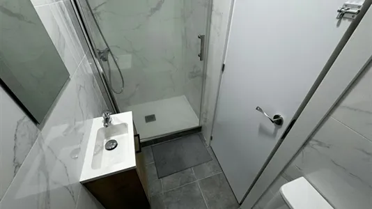 Rooms in Madrid Tetuán - photo 8