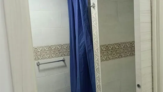 Rooms in Napoli Municipalità 4 - photo 10