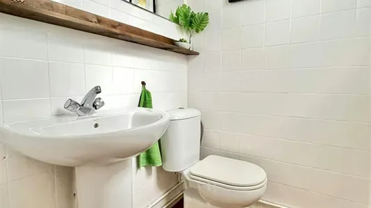 Rooms in Santiponce - photo 5