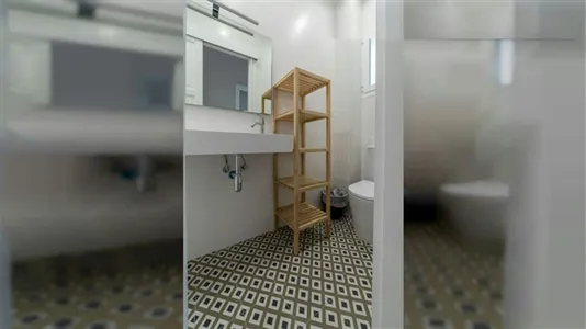 Rooms in Valencia Extramurs - photo 10