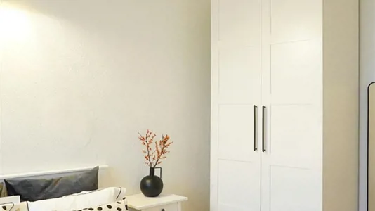 Rooms in Madrid Retiro - photo 3