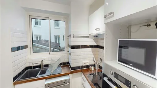 Rooms in Paris 9ème arrondissement - photo 6