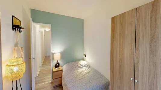 Rooms in Paris 19ème arrondissement - photo 2