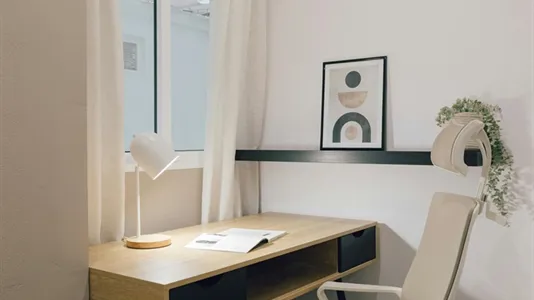 Rooms in Valencia Ciutat Vella - photo 2