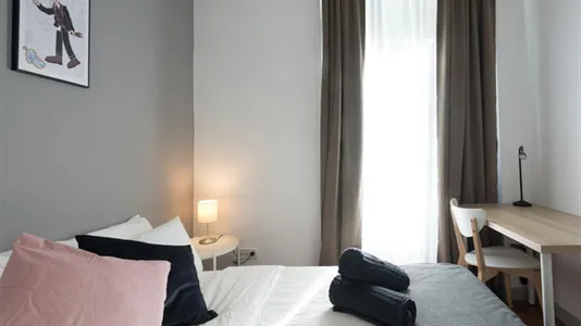 Rooms in Madrid Centro - photo 4