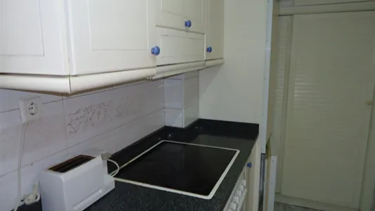 Rooms in Córdoba - photo 8