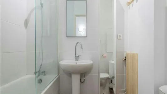 Rooms in Lyon - photo 9