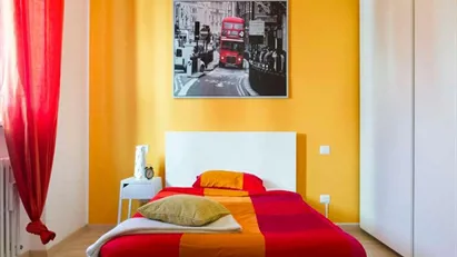 Room for rent in Milano Zona 7 - Baggio, De Angeli, San Siro, Milan