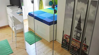 Room for rent in Milano Zona 2 - Stazione Centrale, Gorla, Turro, Greco, Crescenzago, Milan