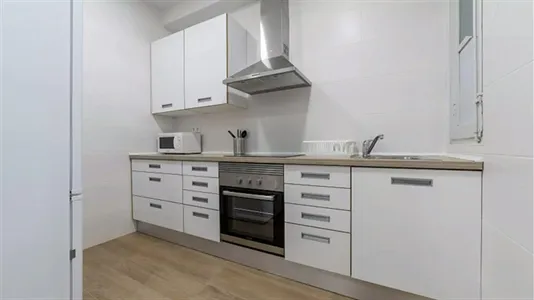 Rooms in Valencia Extramurs - photo 8