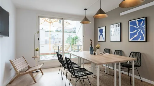 Rooms in Barcelona Ciutat Vella - photo 5