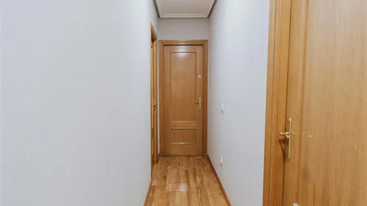 Rooms in Madrid Centro - photo 9