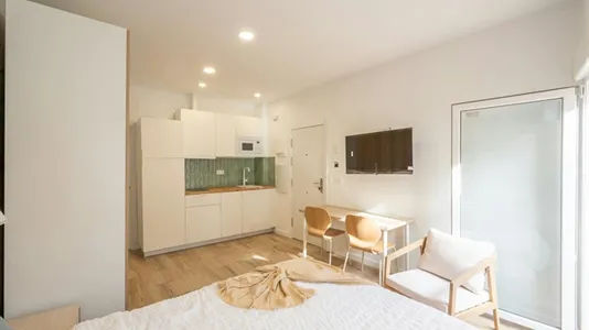 Apartments in Los Claveles - photo 1