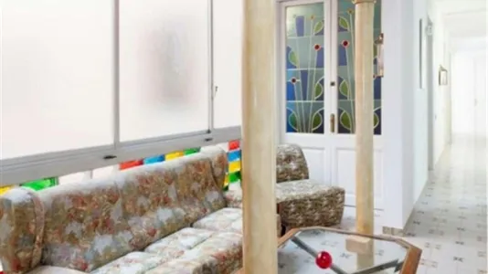 Rooms in Barcelona Ciutat Vella - photo 5