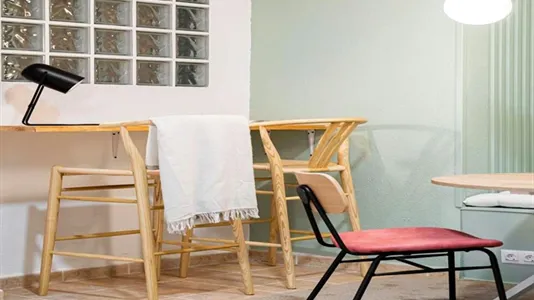 Rooms in Madrid Tetuán - photo 9