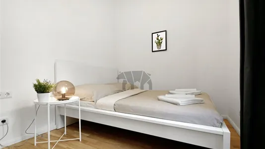 Apartments in Location is not specified - photo 8