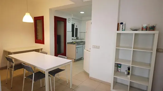 Rooms in Barcelona Les Corts - photo 5