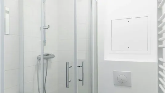 Rooms in Paris 19ème arrondissement - photo 10