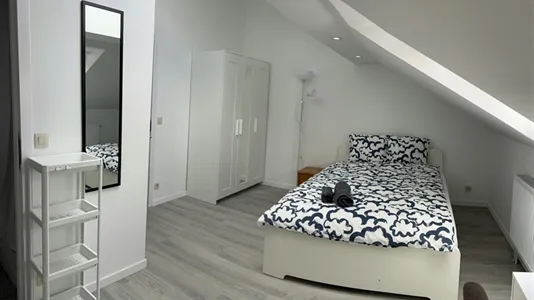 Rooms in Charleroi - photo 5