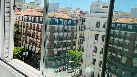 Rooms in Madrid Salamanca - photo 4