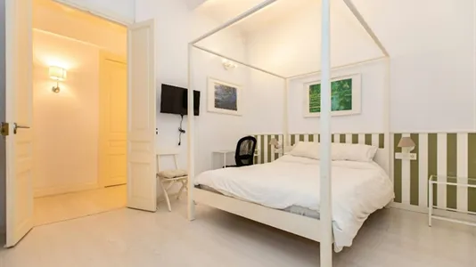 Rooms in Barcelona Ciutat Vella - photo 1