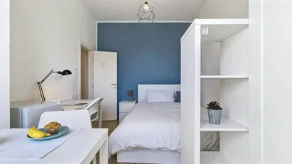 Room for rent in Forlì, Emilia-Romagna