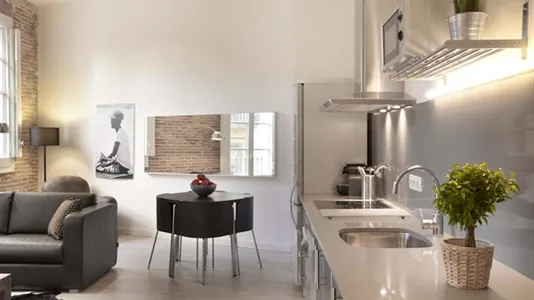 Apartments in Barcelona Ciutat Vella - photo 7