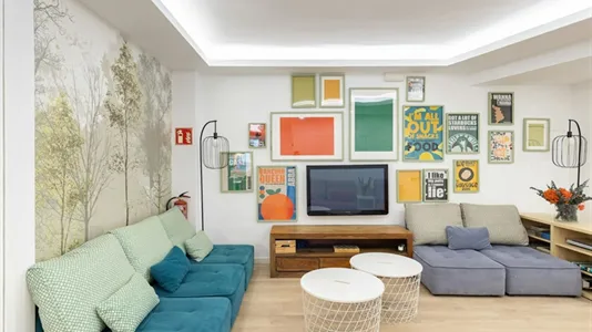 Rooms in Barcelona Eixample - photo 7