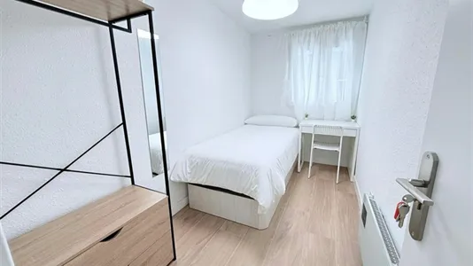 Rooms in Los Berrocales - photo 2