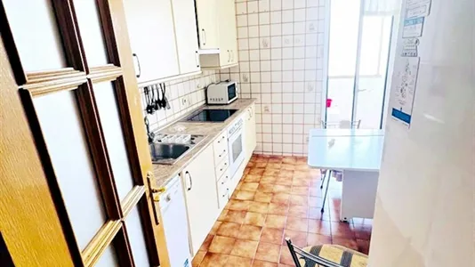 Rooms in Madrid Chamberí - photo 9